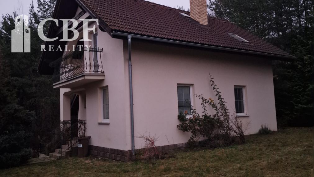 CBF Reality Vám ponúka na predaj rodinný dom v Rožňave, na tichom mieste obklopený prírodou a bez susedov .