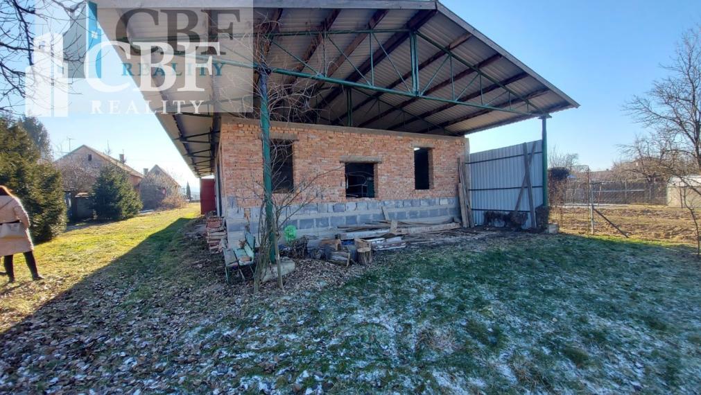 Stavba v obci Stárňa na preda.j