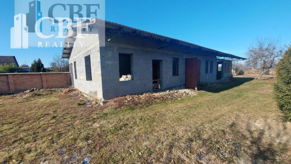 Stavba v obci Stárňa na preda.j