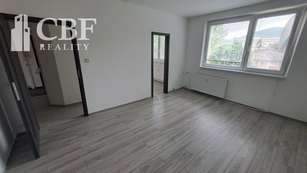 REZERVOVANÉ - Na predaj 3 izbový byt s balkónom v Rožňave