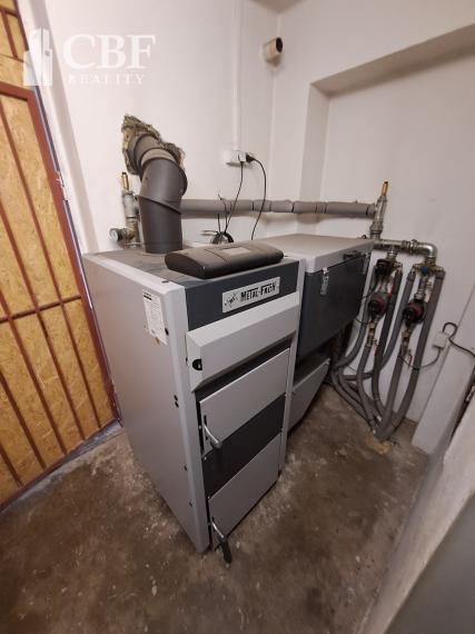 Na predaj podnikateľská budova v Koceľovciach