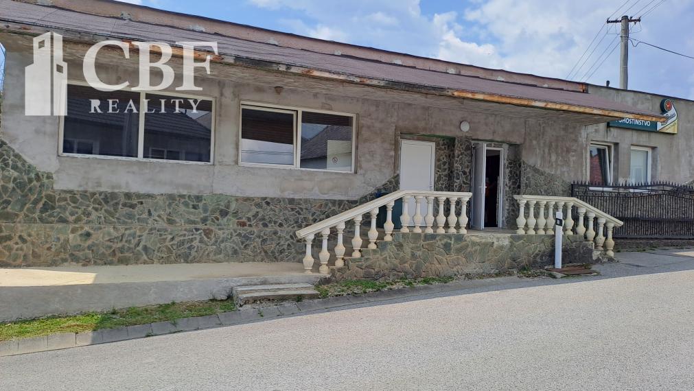 Na predaj podnikateľská budova v Koceľovciach