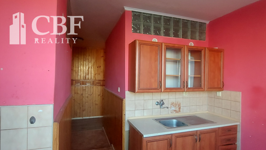 VÝHODNÁ CENA ! 3-IZBOVÝ BYT NA PREDAJ V ROŽŇAVE