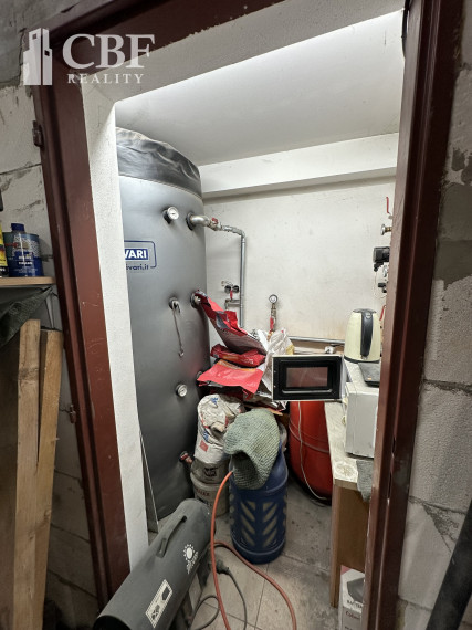 NA PREDAJ KOMERČNÝ OBJEKT V ROŽŇAVE