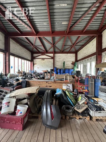 NA PREDAJ KOMERČNÝ OBJEKT V ROŽŇAVE