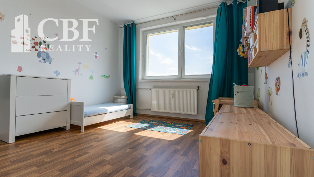 PREDANÉ /  3i byt so zaskleným balkónom Poprad