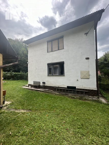 ! ZNÍŽENÁ CENA !  NA PREDAJ RODINNÝ DOM V OBCI BETLIAR