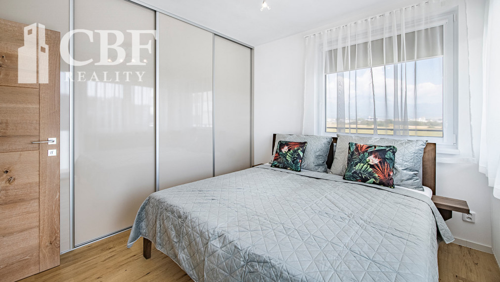 PRENAJATÉ / Krásny 2i byt s terasou a výhľadom na Tatry, Poprad