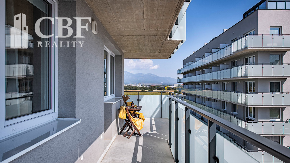 PRENAJATÉ / Krásny 2i byt s terasou a výhľadom na Tatry, Poprad