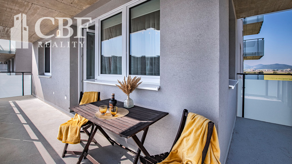 PRENAJATÉ / Krásny 2i byt s terasou a výhľadom na Tatry, Poprad