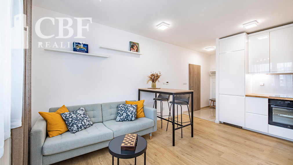 PRENAJATÉ / Krásny 2i byt s terasou a výhľadom na Tatry, Poprad