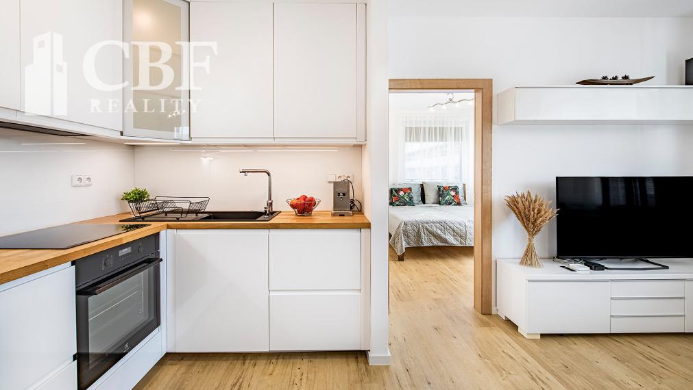 PRENAJATÉ / Krásny 2i byt s terasou a výhľadom na Tatry, Poprad