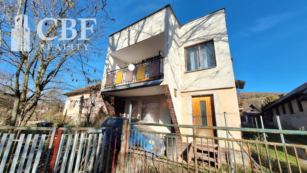 RODINNÝ DOM NA PREDAJ V OBCI ROCHOVCE