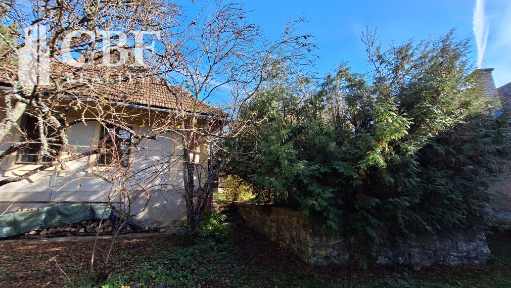 CHALÚPKA V OBCI LÚČKA NA PREDAJ