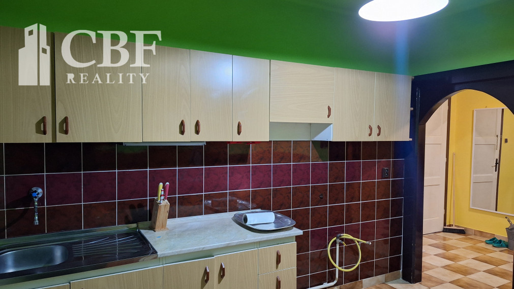 ZNÍŽENÉ ! 3-IZBOVÝ BYT, GARÁŽ A ZÁHRADA NA PREDAJ V DRNAVE