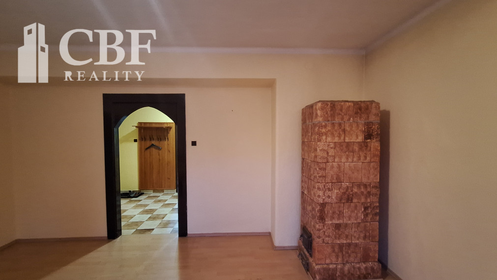 ZNÍŽENÉ ! 3-IZBOVÝ BYT, GARÁŽ A ZÁHRADA NA PREDAJ V DRNAVE