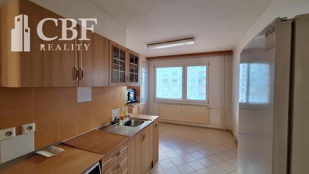 3-IZBOVÝ BYT NA PREDAJ V ROŽŇAVE