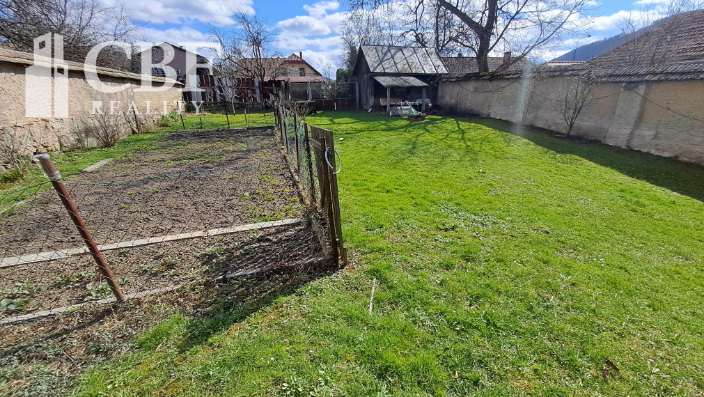 Výrazne znížená cena - Na predaj rodinný dom / chalupa v Betliari