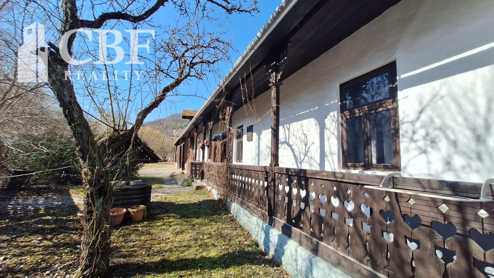 JEDINEČNÁ CHALUPA V OBCI SILICKÁ JABLONICA