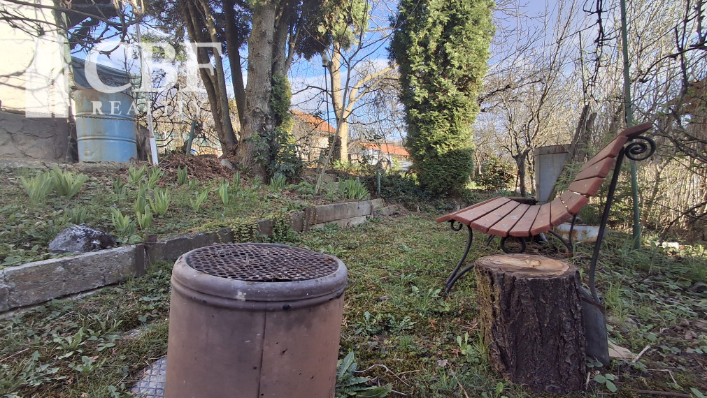 Znížená cena - Na predaj záhrada s chatou na Betliarskej ceste v Rožňave