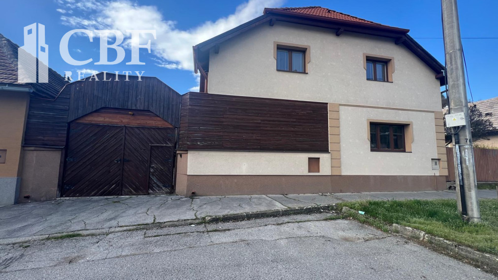 Znížená cena!!! Predaj Exkluzívneho Rodinného Domu