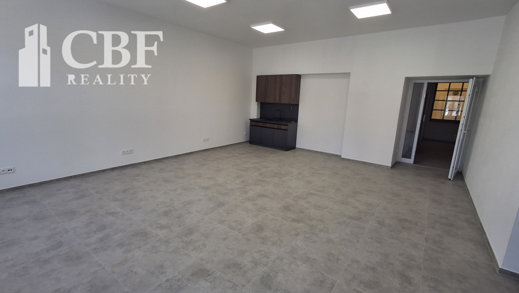 Na prenájom administr. / obchodné priestory v centre Rožňavy