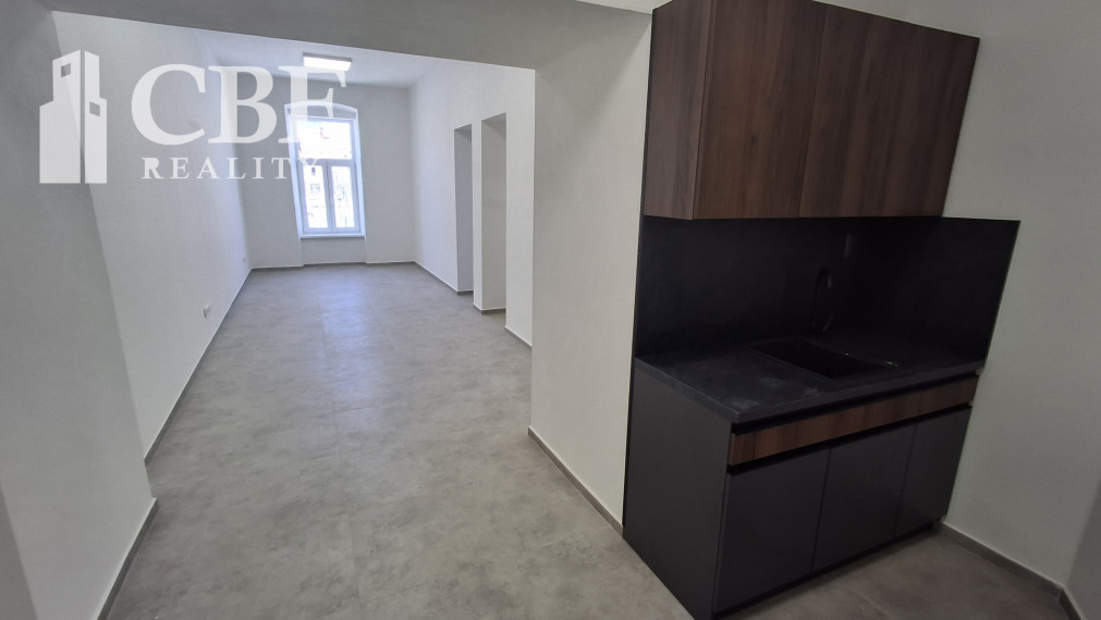 Na prenájom administr. / obchodné priestory v centre Rožňavy