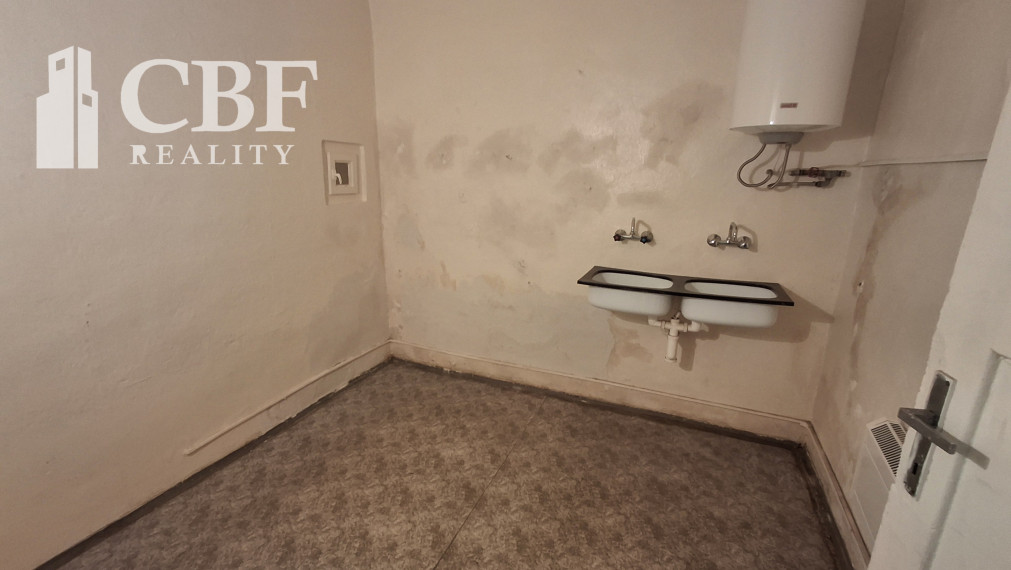 Prenájom obchodného priestoru na Námestí Baníkov v Rožňave