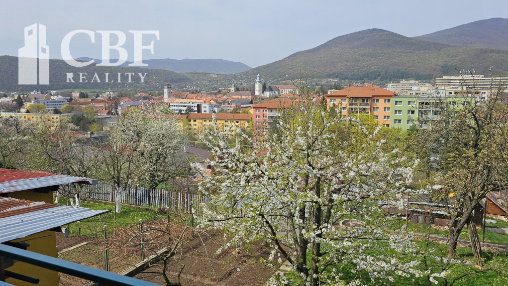 !!! ZNÍŽENÁ CENA !!!  na predaj dvojpodlažný rodinny dom.