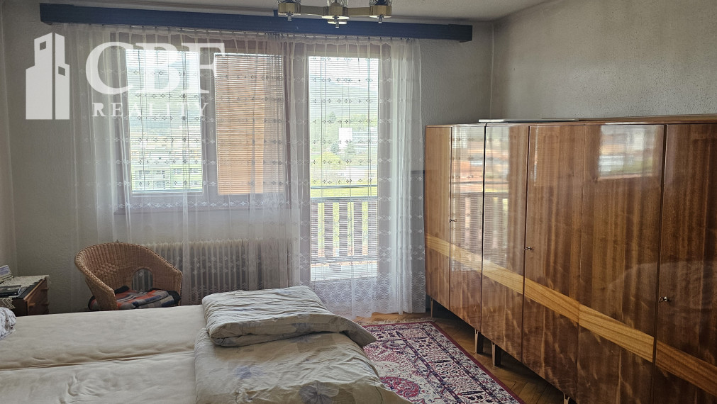 !!! ZNÍŽENÁ CENA !!!  na predaj dvojpodlažný rodinny dom.