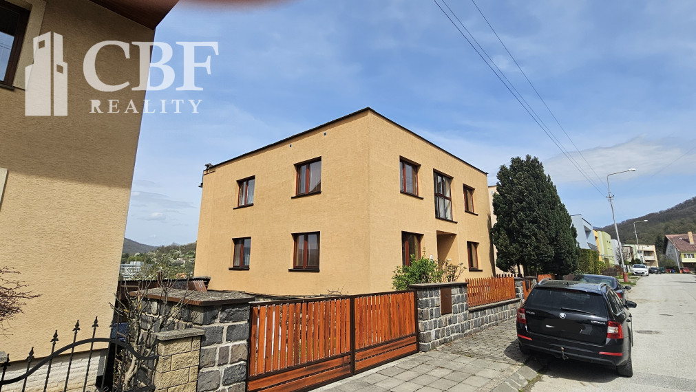 !!! ZNÍŽENÁ CENA !!!  na predaj dvojpodlažný rodinny dom.