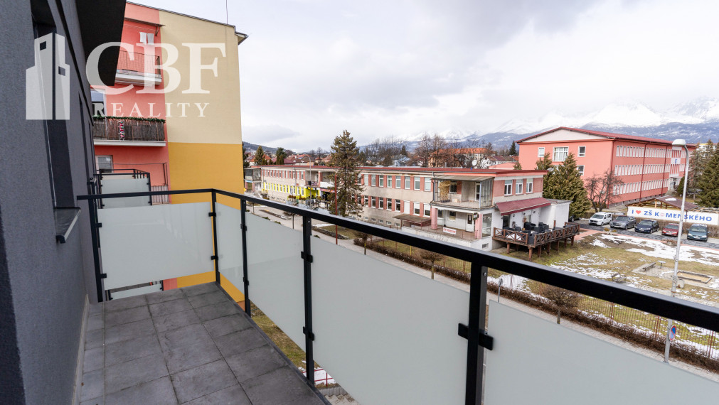 PREDANÉ / Bývanie bez kompromisov: novostavba, vybavenie, výhľad Svit