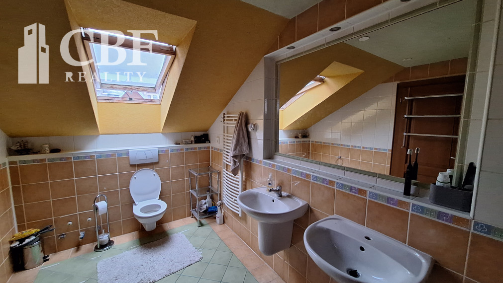 MODERNÝ RODINNÝ DOM NA PREDAJ V ROŽŇAVE