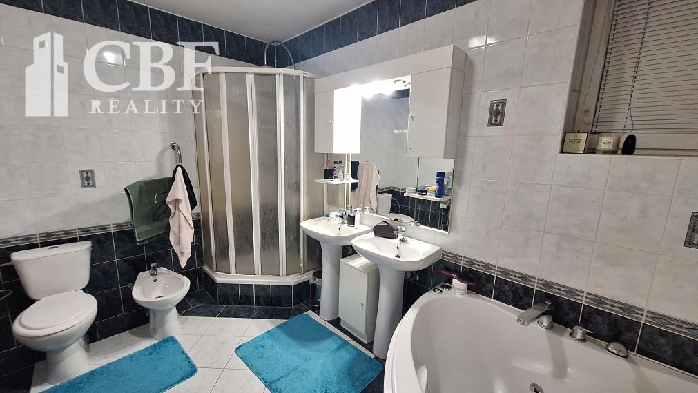 MODERNÝ RODINNÝ DOM NA PREDAJ V ROŽŇAVE