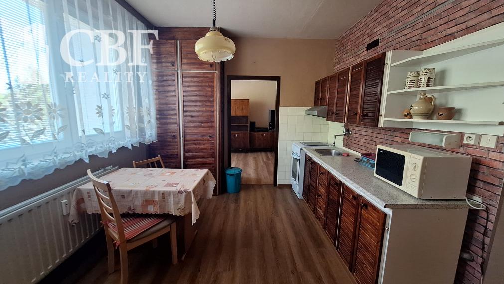 3-IZBOVÝ BYT S LOGGIOU NA PREDAJ !