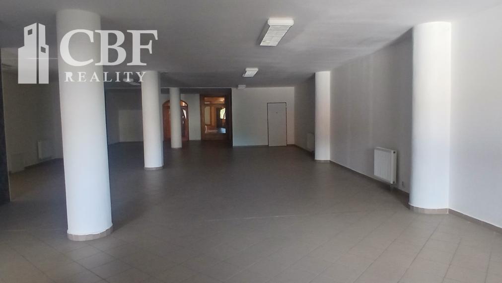 PRENÁJOM KOMERČNÉHO PRIESTORU V CENTRE MESTA O VÝMERE 180 m2