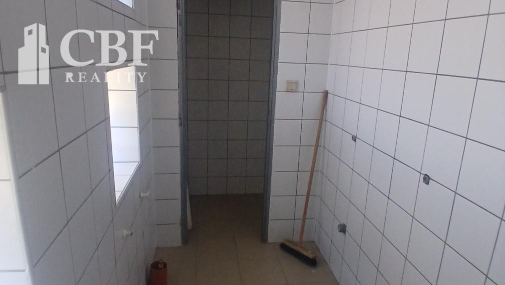 PRENÁJOM KOMERČNÉHO PRIESTORU V CENTRE MESTA O VÝMERE 180 m2