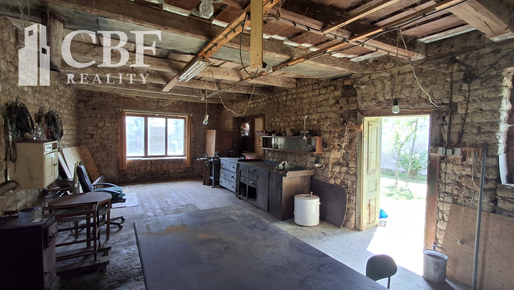 Na predaj dva domy v Drnave