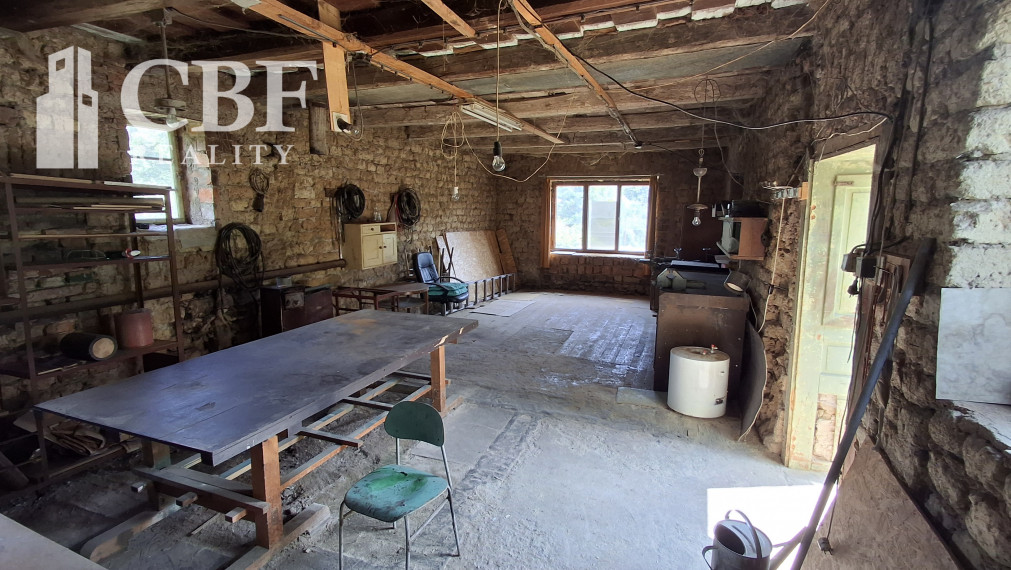 Na predaj dva domy v Drnave