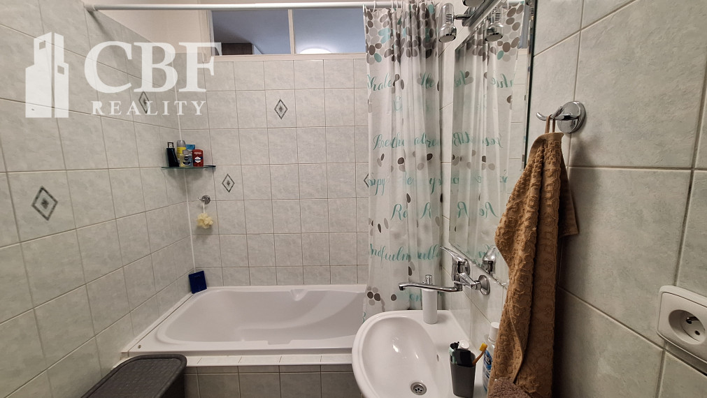 3-IZBOVÝ BYT S BALKÓNOM NA PREDAJ - SÍDLISKO JUH