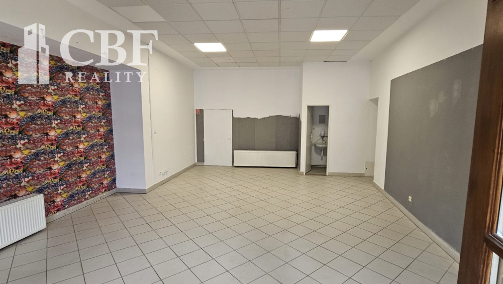 Prenájom komerčného priestoru v cente mesta Rožňava.