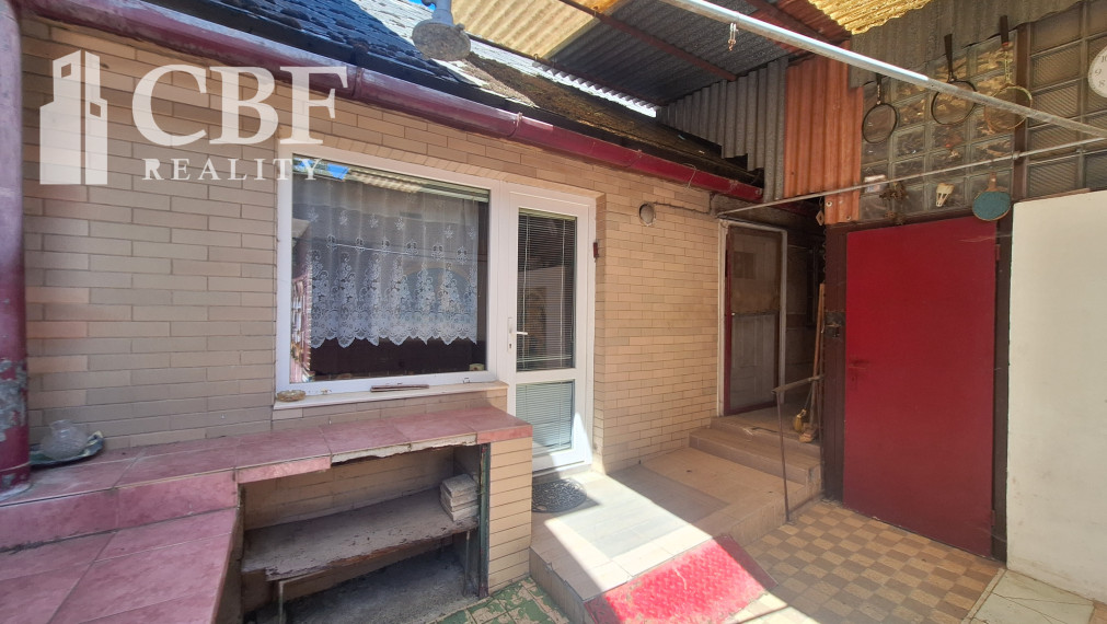 ZNÍŽENÁ CENA ! LIPOVNÍK ! RODINNÝ DOM NA PREDAJ !