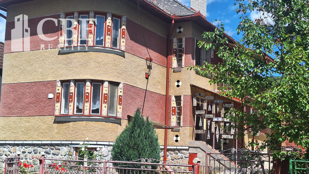 ZNÍŽENÁ CENA ! LIPOVNÍK ! RODINNÝ DOM NA PREDAJ !