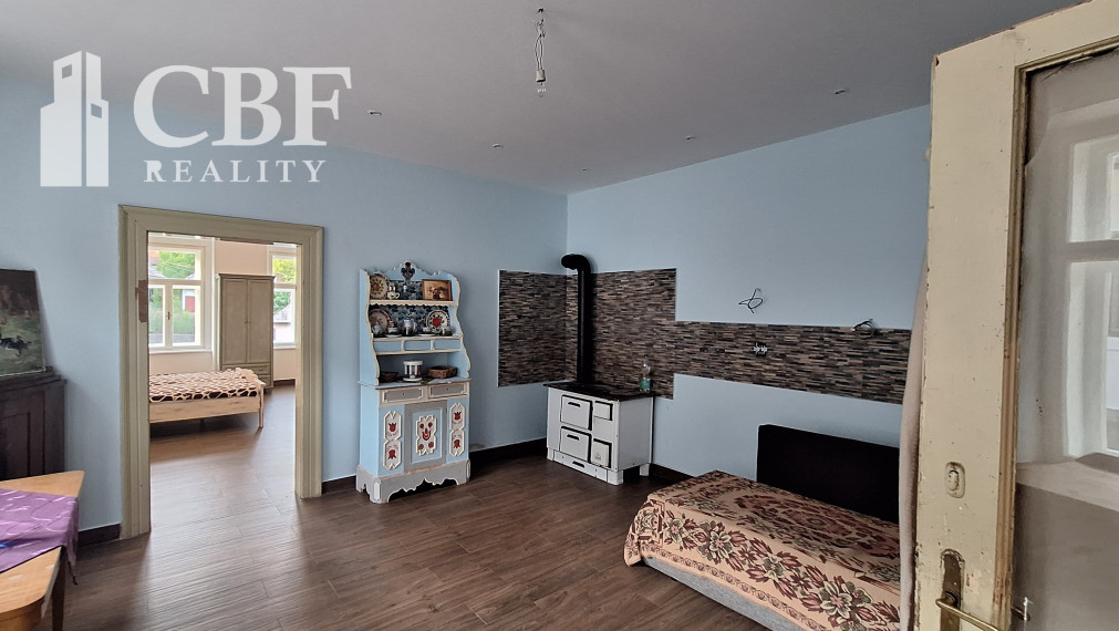 ČUČMA - RODINNÝ DOM V HISTORICKOM ŠARME ! NA PREDAJ !