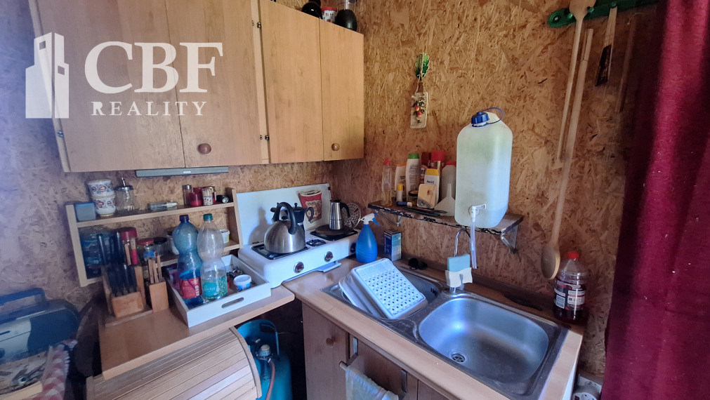 VÝRAZNE ZNÍŽENÁ CENA ! SLNKOM ZALIATA ZÁHRADA NA RUDNIANSKOM KOPCI !