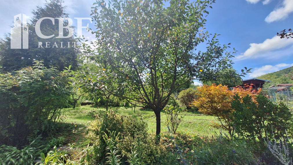 VÝRAZNE ZNÍŽENÁ CENA ! SLNKOM ZALIATA ZÁHRADA NA RUDNIANSKOM KOPCI !