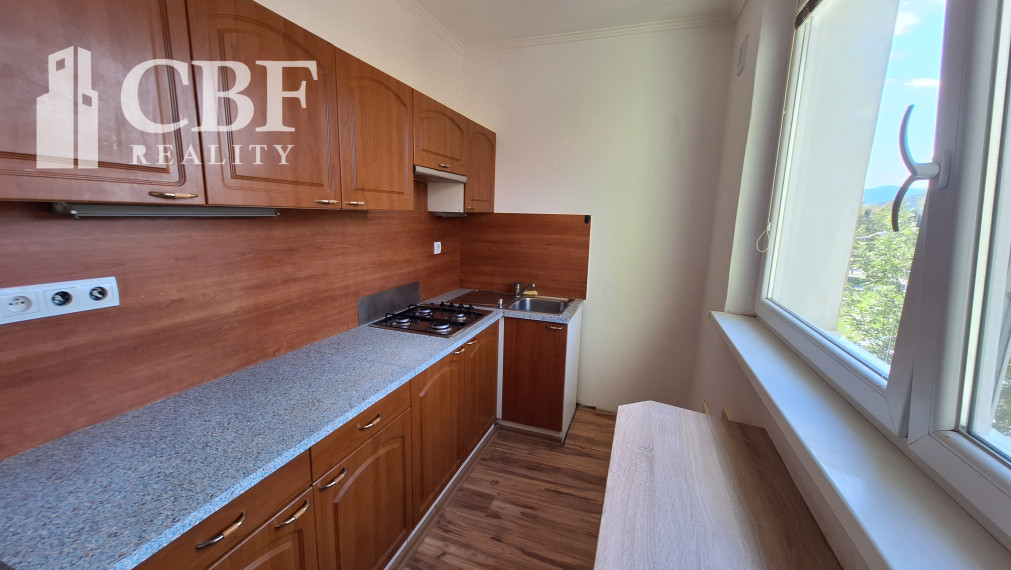 ZNÍŽENÉ ! 3-IZBOVÝ BYT NA PREDAJ SÍDLISKO JUH !