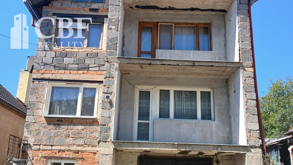 NA PREDAJ! Rodinný dom v Kunovej Teplici so záhradou