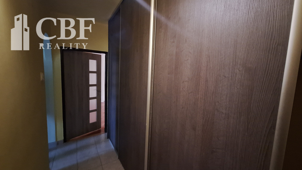 ZNÍŽENÉ! 2 - IZBOVÝ BYT NA PREDAJ V MESTE DOBŠINÁ !