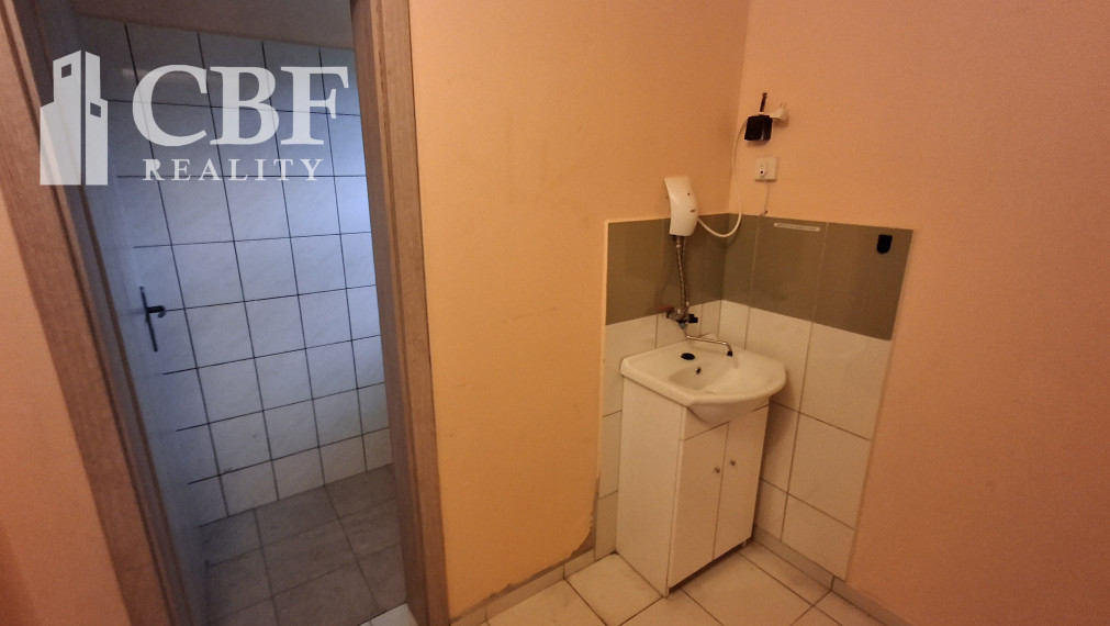 Na prenájom predajňa / sklad v Rožňave